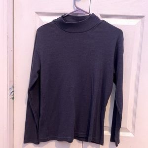 Purple turtle neck, medium, long sleeve
